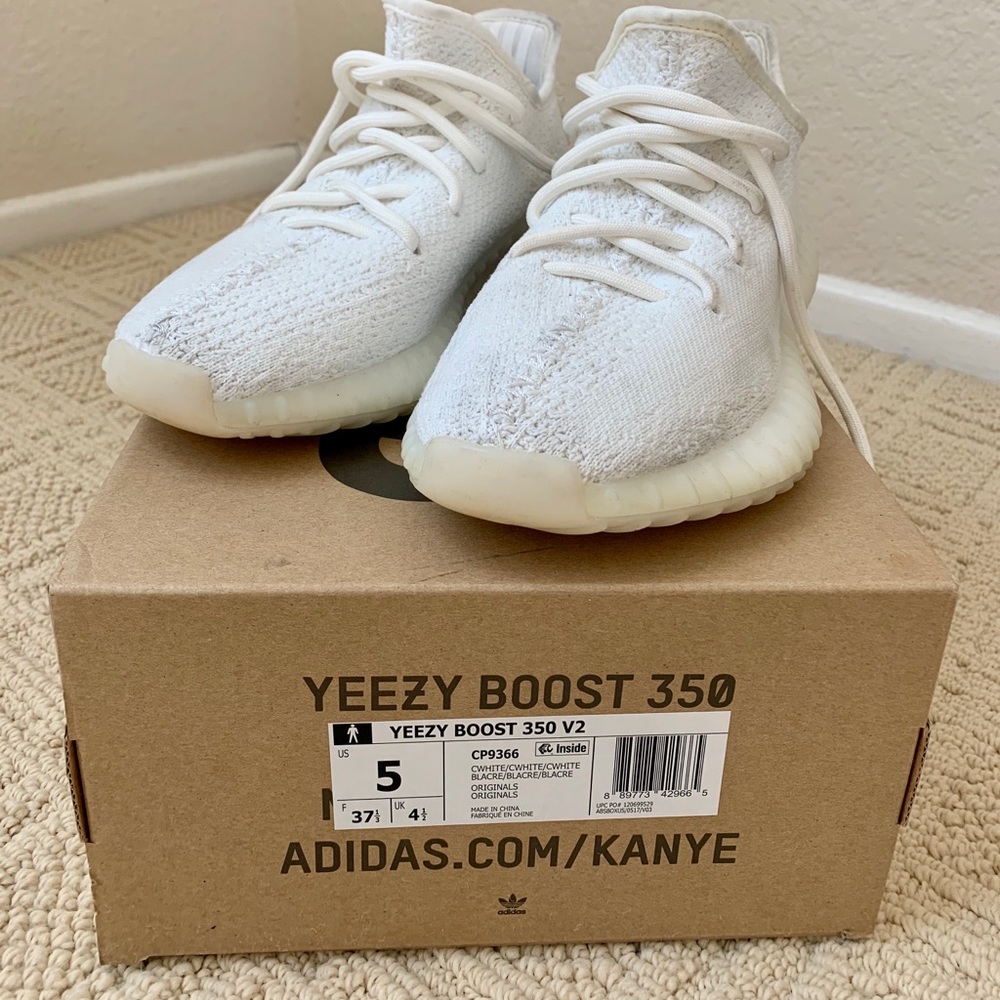 White Yeezy Boost 350 - Size 5!